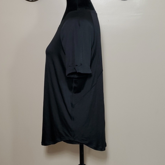 Lululemon Open Up Tie Back Tee - Picture 4 of 8